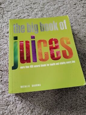 The Big Book of Juices by Natalie Savona - Bright Lime Cover